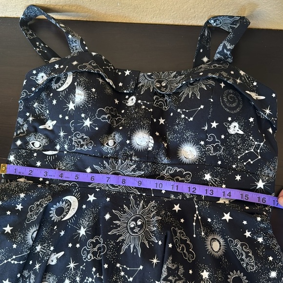 EvaRose Fold-over Fit & Flare Lunar Print Women Dress W/ Padded Bust & Pockets - Picture 6 of 10